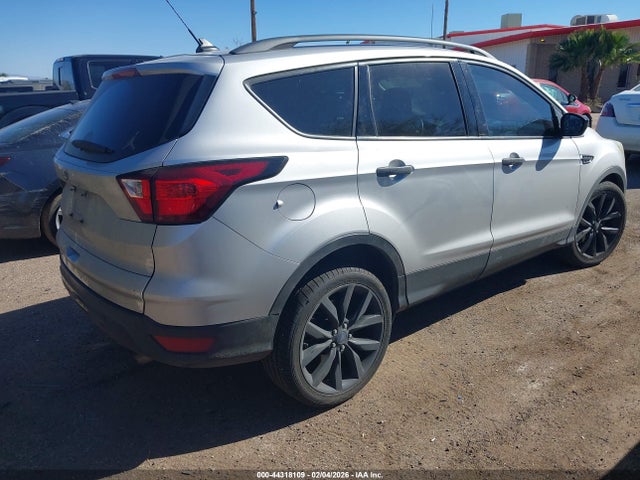 1FMCU0GD1KUB86682 Ford ESCAPE SE