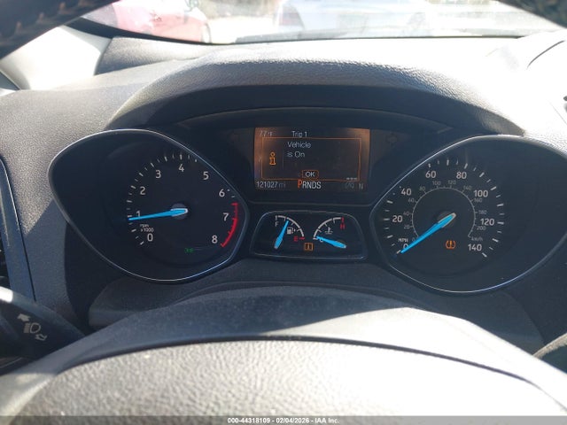 1FMCU0GD1KUB86682 Ford ESCAPE SE