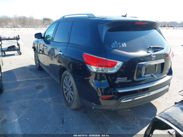 5N1AR2MN8GC670945 Nissan Pathfinder Sv
