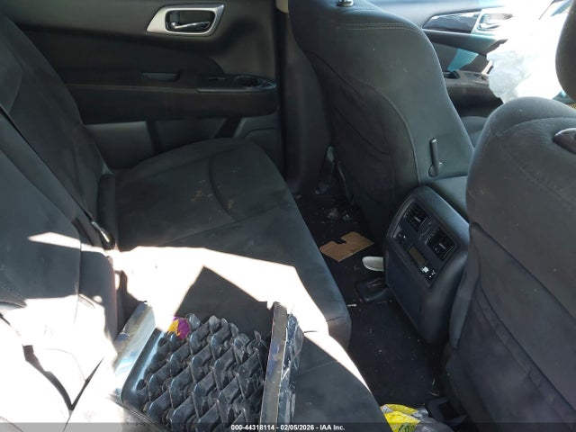 5N1AR2MN8GC670945 Nissan Pathfinder Sv