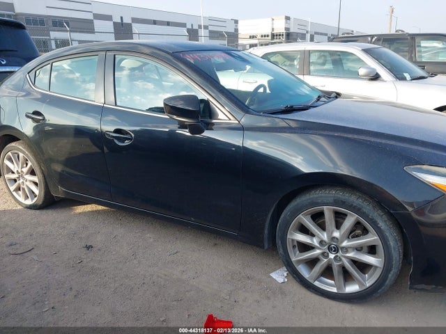 2017 Mazda Mazda3 Touring მანქანა იყიდება აუქციონზე, vin: 3MZBN1V79HM114431, აუქციონის ნომერი: 44318137