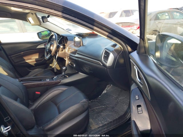 2017 Mazda Mazda3 Touring მანქანა იყიდება აუქციონზე, vin: 3MZBN1V79HM114431, აუქციონის ნომერი: 44318137