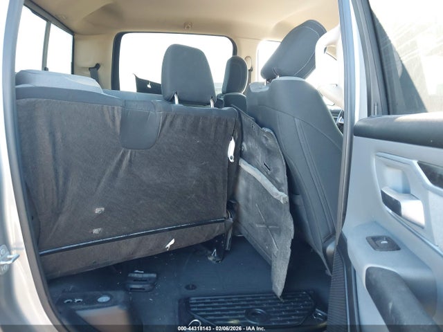 2020 RAM 1500 1C6RREFT1LN318168 Photo 7