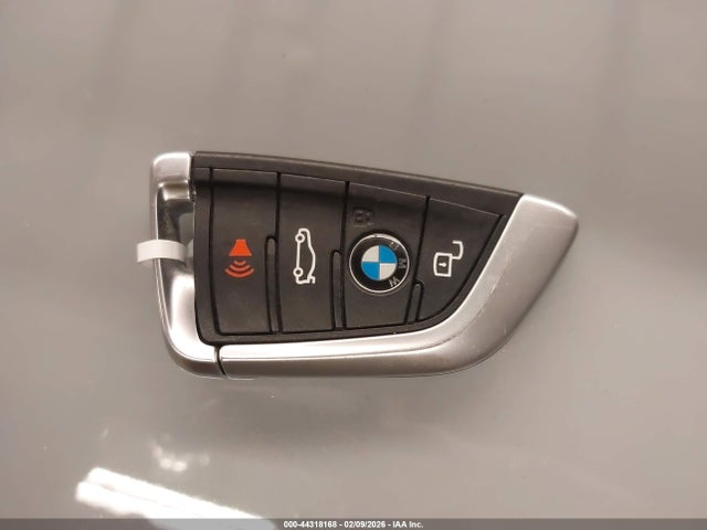 2021 BMW M3 WBS53AY08MFL00775 Photo 10
