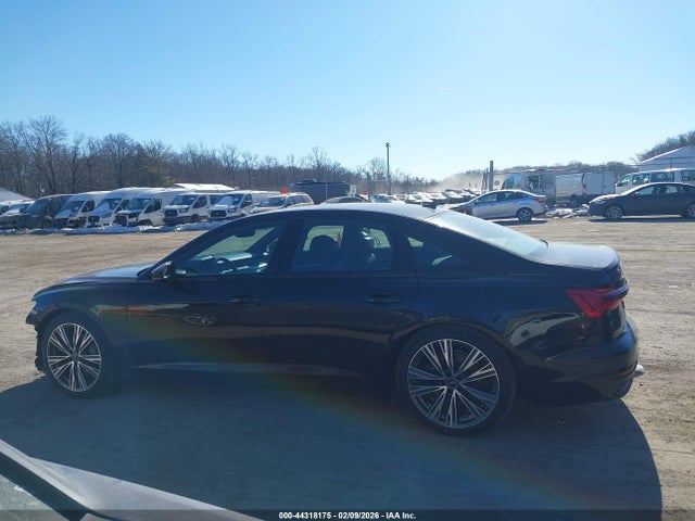 2021 Audi A6 Premium 45 Tfsi Quattro S Tronic მანქანა იყიდება აუქციონზე, vin: WAUD3AF22MN048113, აუქციონის ნომერი: 44318175