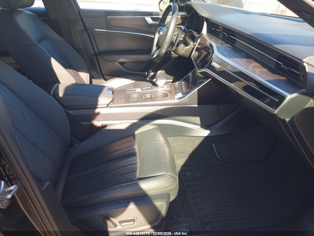 2021 AUDI A6 WAUD3AF22MN048113 Photo 4