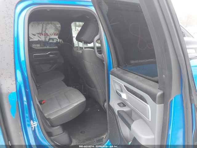 44318214 :رقم المزاد ، 1C6SRFBT3NN161405 vin ، 2022 Ram 1500 Big Horn  4x4 6'4 Box مزاد بيع
