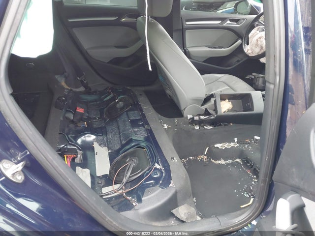 2018 AUDI A3 WAUB8GFFXJ1037765 Photo 7