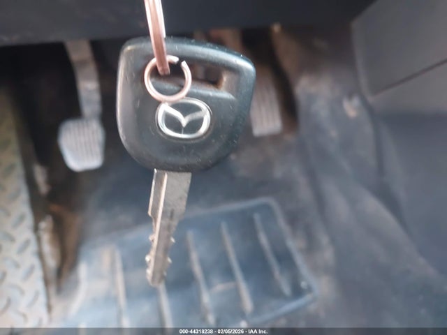 Aukcja sprzedaży 2004 Mazda Mazda3 S, vin: JM1BK323241165835, numer aukcji: 44318238