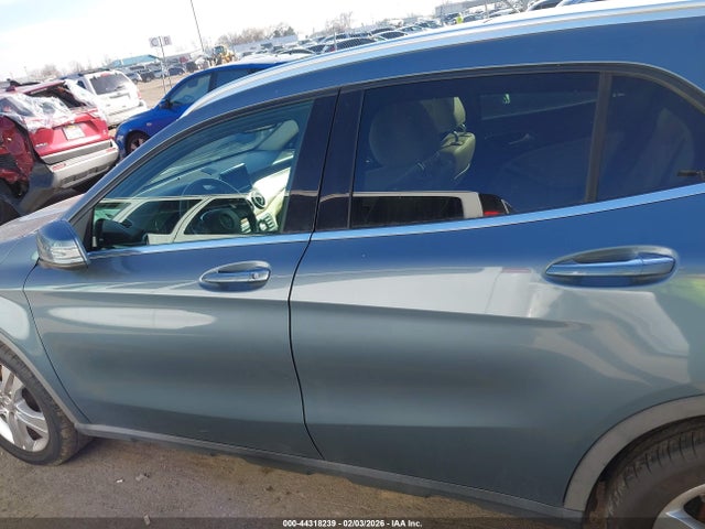 WDCTG4EB8FJ132964 Mercedes-Benz GLA 250
