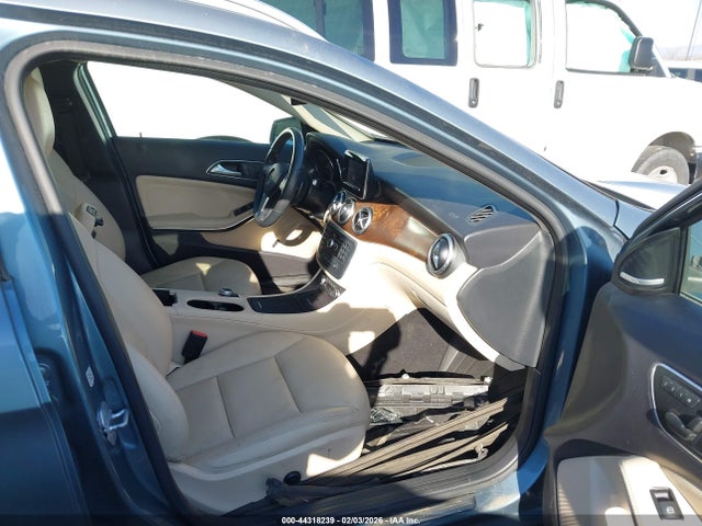2015 MERCEDES-BENZ GLA 250 WDCTG4EB8FJ132964 Photo 4