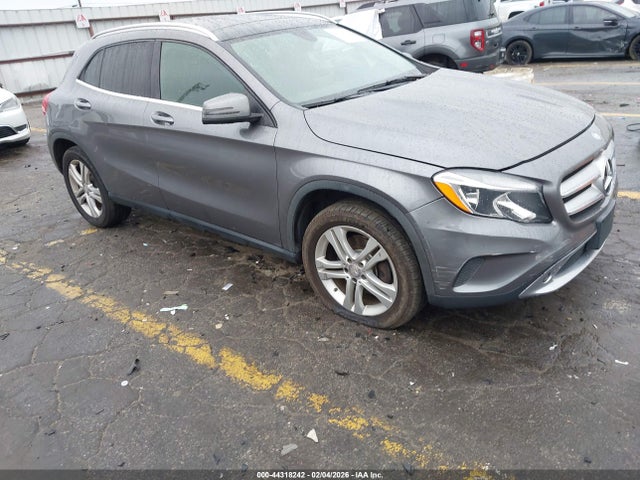 2015 MERCEDES-BENZ GLA 250 WDCTG4GB8FJ183927