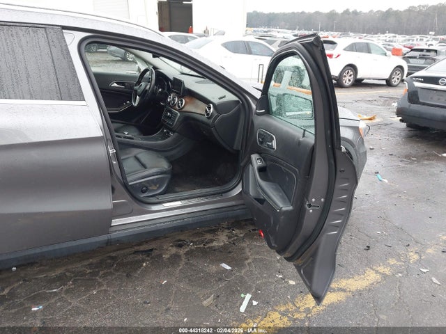 Продаж на аукціоні авто 2015 Mercedes-benz Gla 250 4matic, vin: WDCTG4GB8FJ183927, номер лоту: 44318242