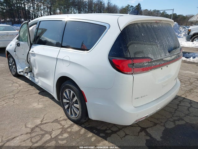 2024 CHRYSLER PACIFICA HYBRID 2C4RC1S79RR174487 Photo 2