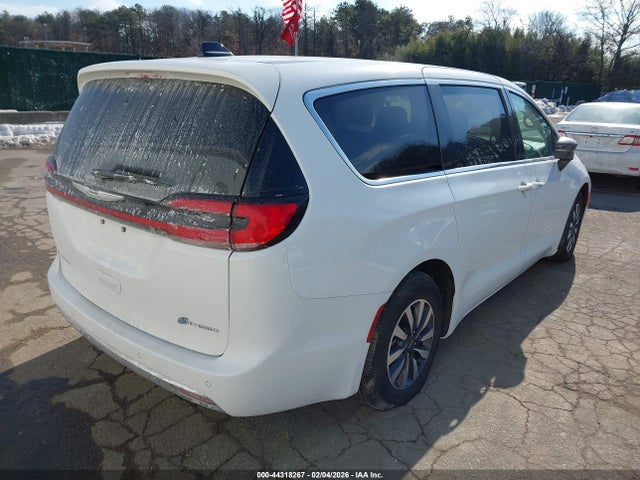 2024 CHRYSLER PACIFICA HYBRID 2C4RC1S79RR174487 Photo 3