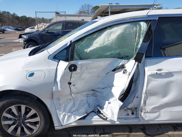 2024 CHRYSLER PACIFICA HYBRID 2C4RC1S79RR174487 Photo 5