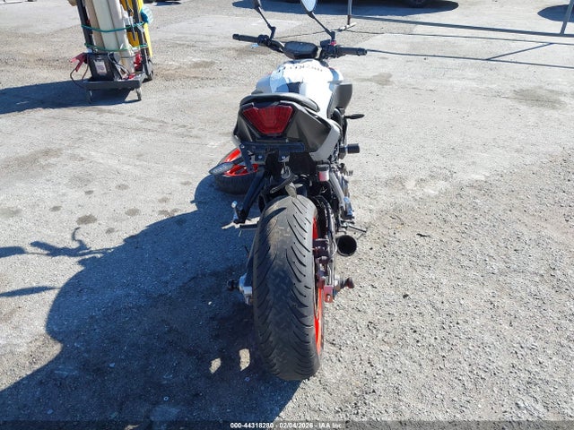 JYARM27Y2KA001310 Yamaha Mt07 C