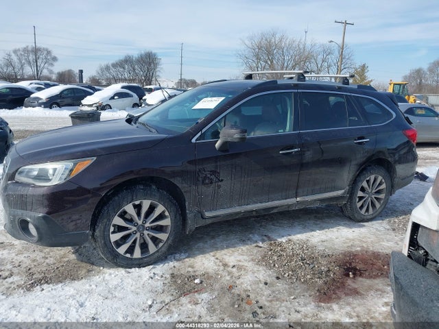 44318293 :رقم المزاد ، 4S4BSATC0H3216015 vin ، 2017 Subaru Outback 2.5i Touring مزاد بيع