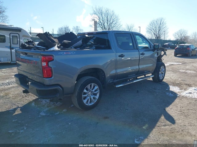 3GCPYBEKXMG294022 Chevrolet Silverado 1500 4wd Short Bed Custom