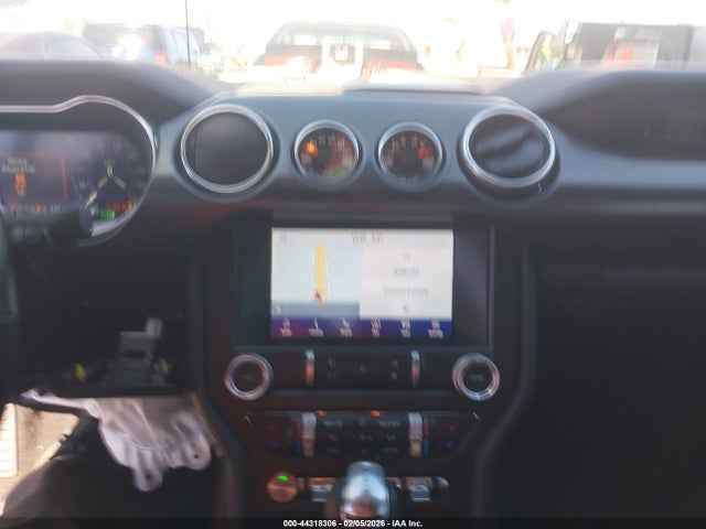 44318306 :رقم المزاد ، 1FA6P8R07N5555633 vin ، 2022 Ford Mustang Mach 1 Fastback مزاد بيع