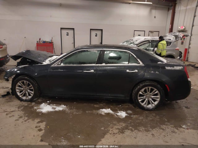 Продаж на аукціоні авто 2016 Chrysler 300c, vin: 2C3CCAEG4GH190038, номер лоту: 44318323