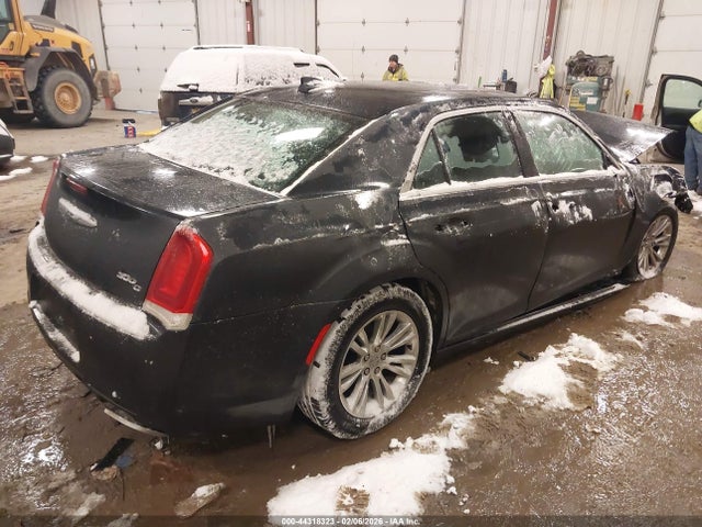 Продаж на аукціоні авто 2016 Chrysler 300c, vin: 2C3CCAEG4GH190038, номер лоту: 44318323