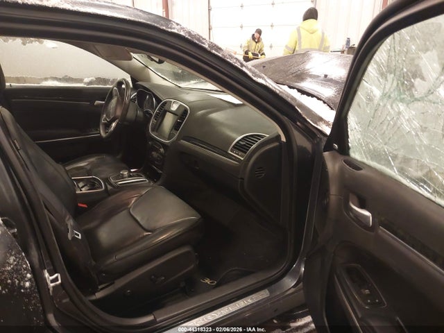Продаж на аукціоні авто 2016 Chrysler 300c, vin: 2C3CCAEG4GH190038, номер лоту: 44318323