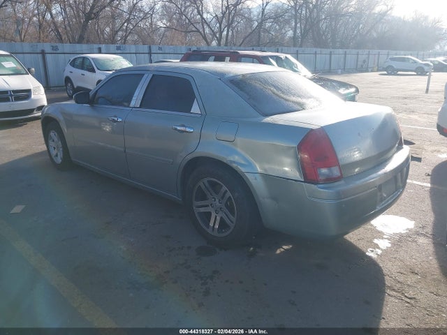 2005 CHRYSLER 300 2C3JA53G45H134606 Photo 2
