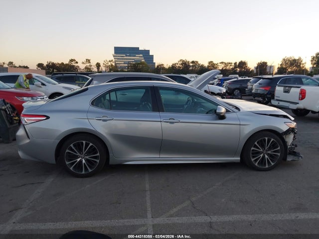 Продаж на аукціоні авто 2020 Toyota Camry Se, vin: 4T1G11AK0LU989749, номер лоту: 44318355