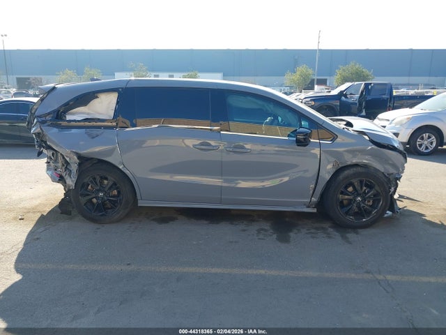 5FNRL6H75RB062723 Honda Odyssey Sport