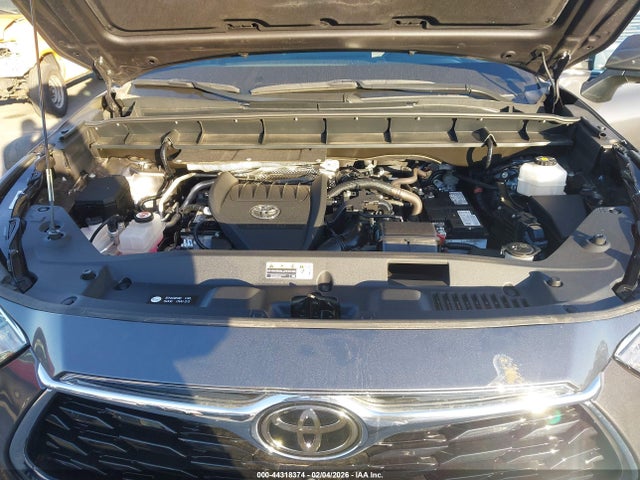 Toyota Highlander Limited 2023 5TDKDRAH7PS511461 Image 10