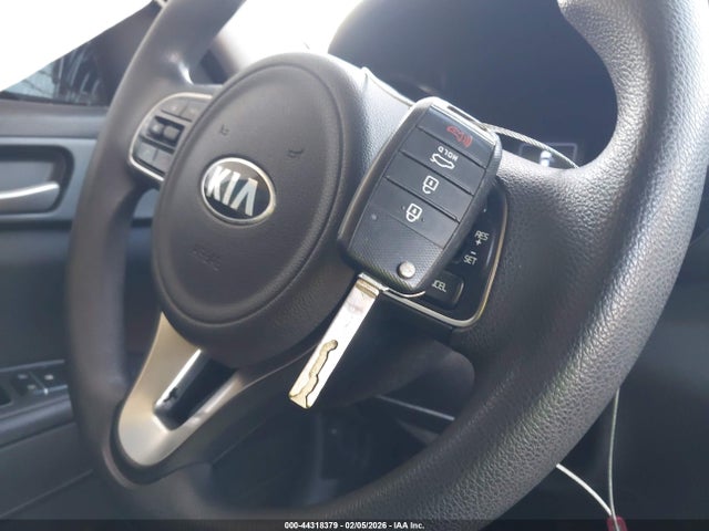 5XXGT4L3XGG058757 KIA Optima Lx