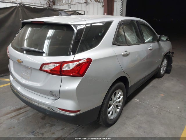 Chevrolet EQUINOX LS 2018 2GNAXHEV8J6123676 Image 4