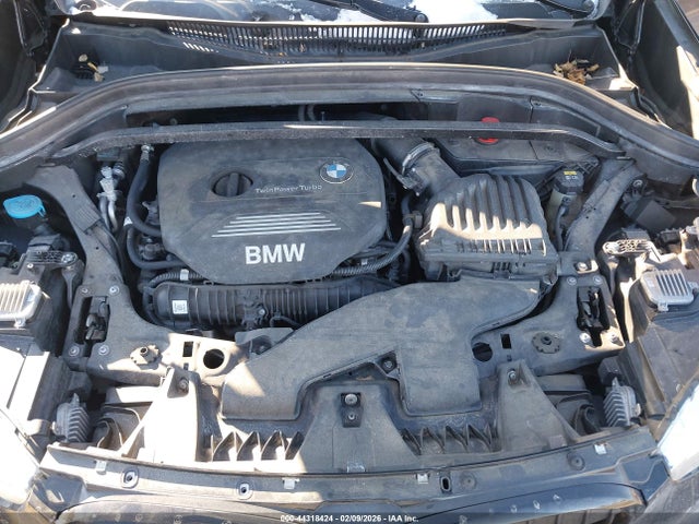 2018 BMW X1 WBXHU7C38J3H43839 Photo 9