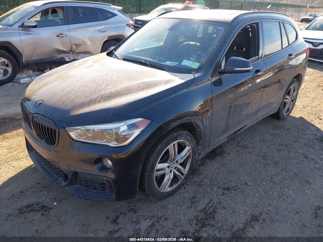 2018 BMW X1 WBXHU7C38J3H43839 Photo 1