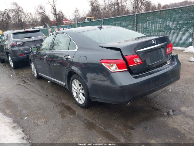 2011 LEXUS ES 350 JTHBK1EG6B2441734 Photo 2