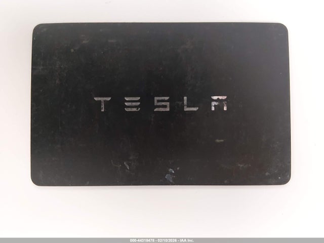 44318478 :رقم المزاد ، 5YJYGAEE1MF281564 vin ، 2021 Tesla Model Y Long Range Dual Motor All-wheel Drive مزاد بيع
