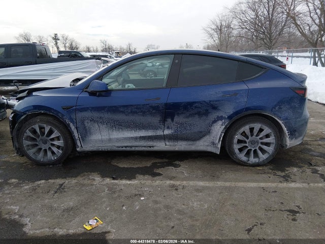 44318478 :رقم المزاد ، 5YJYGAEE1MF281564 vin ، 2021 Tesla Model Y Long Range Dual Motor All-wheel Drive مزاد بيع