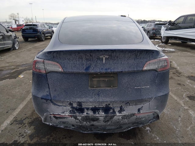 44318478 :رقم المزاد ، 5YJYGAEE1MF281564 vin ، 2021 Tesla Model Y Long Range Dual Motor All-wheel Drive مزاد بيع