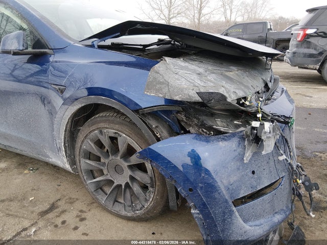 44318478 :رقم المزاد ، 5YJYGAEE1MF281564 vin ، 2021 Tesla Model Y Long Range Dual Motor All-wheel Drive مزاد بيع