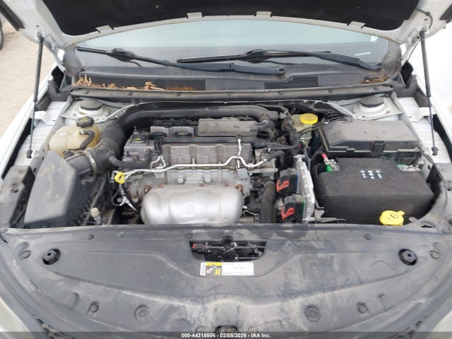 44318506 :رقم المزاد ، 1C3CCCBB9FN677519 vin ، 2015 Chrysler 200 S مزاد بيع