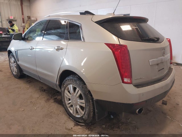 2015 CADILLAC SRX 3GYFNEE31FS623683 Photo 2