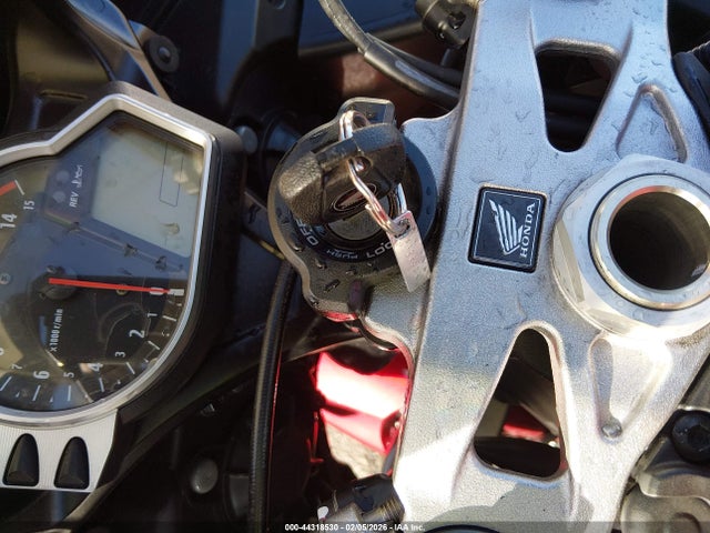 2008 HONDA CBR1000 JH2SC590X8M008098 Photo 10