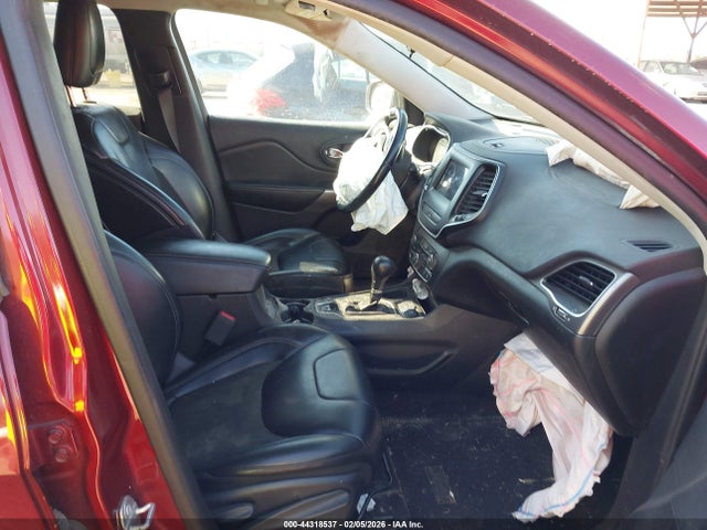 44318537 :رقم المزاد ، 1C4PJLLB3KD176658 vin ، 2019 Jeep Cherokee Latitude Plus Fwd مزاد بيع