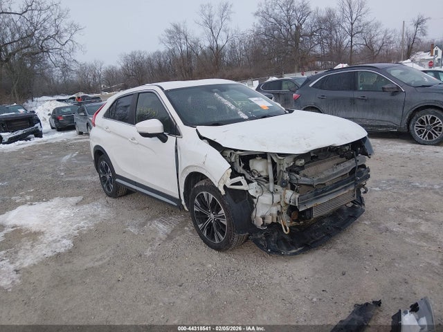 2020 MITSUBISHI ECLIPSE CROSS JA4AT5AA6LZ002961 Photo 0
