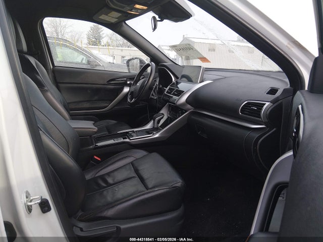 2020 MITSUBISHI ECLIPSE CROSS JA4AT5AA6LZ002961 Photo 4