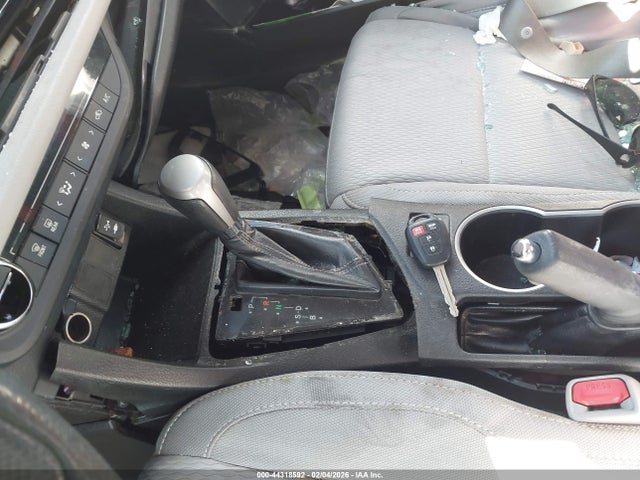 Toyota COROLLA LE 2016 5YFBURHE5GP525220 Image 11