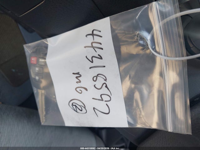 Toyota COROLLA LE 2016 5YFBURHE5GP525220 Image 17