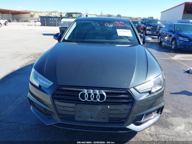 2019 Audi A4 40 Premium/40 Titanium Premium მანქანა იყიდება აუქციონზე, vin: WAUGMAF48KN017764, აუქციონის ნომერი: 44318605
