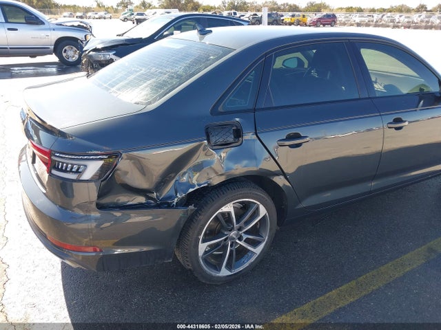 2019 AUDI A4 WAUGMAF48KN017764 Photo 5